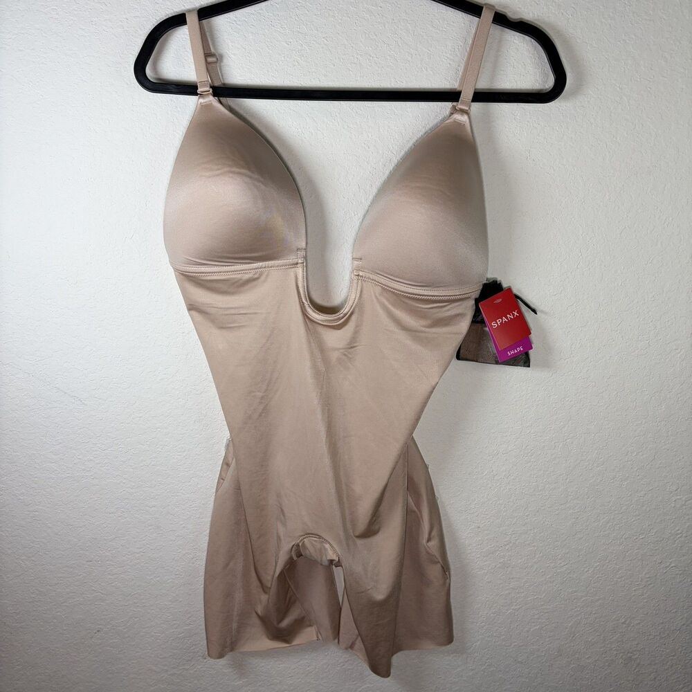 NEW Spanx Suit Your Fancy Plunge Low-Back Bodysuit 10157R Champagne Beige Large